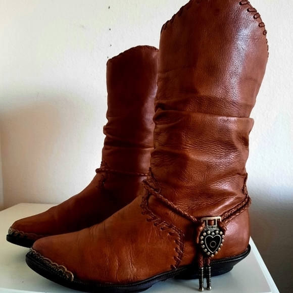 Women's Zodiac genuine leather boots sz 6.5